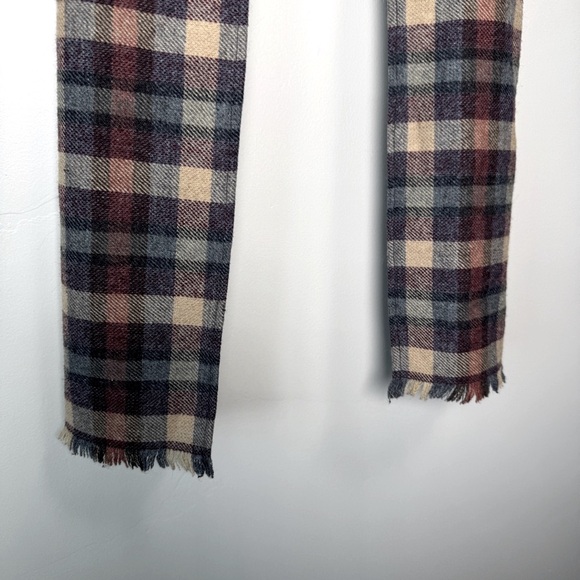 Pendleton Plaid Wool Scarf - Picture 4 of 7
